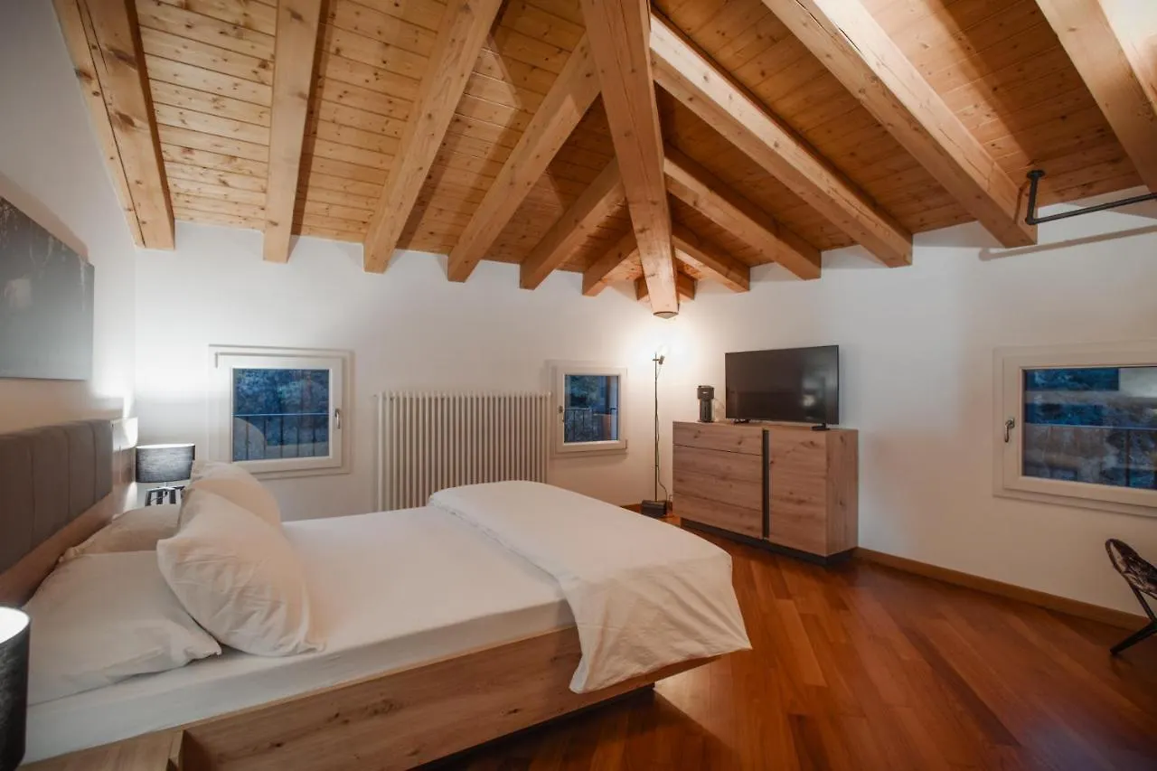 Elbi Suites - Countryside Retreat Liedolo 0*,  Italië